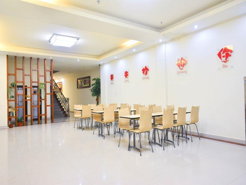 Санья: Sanya Tiantian Fast Hotel