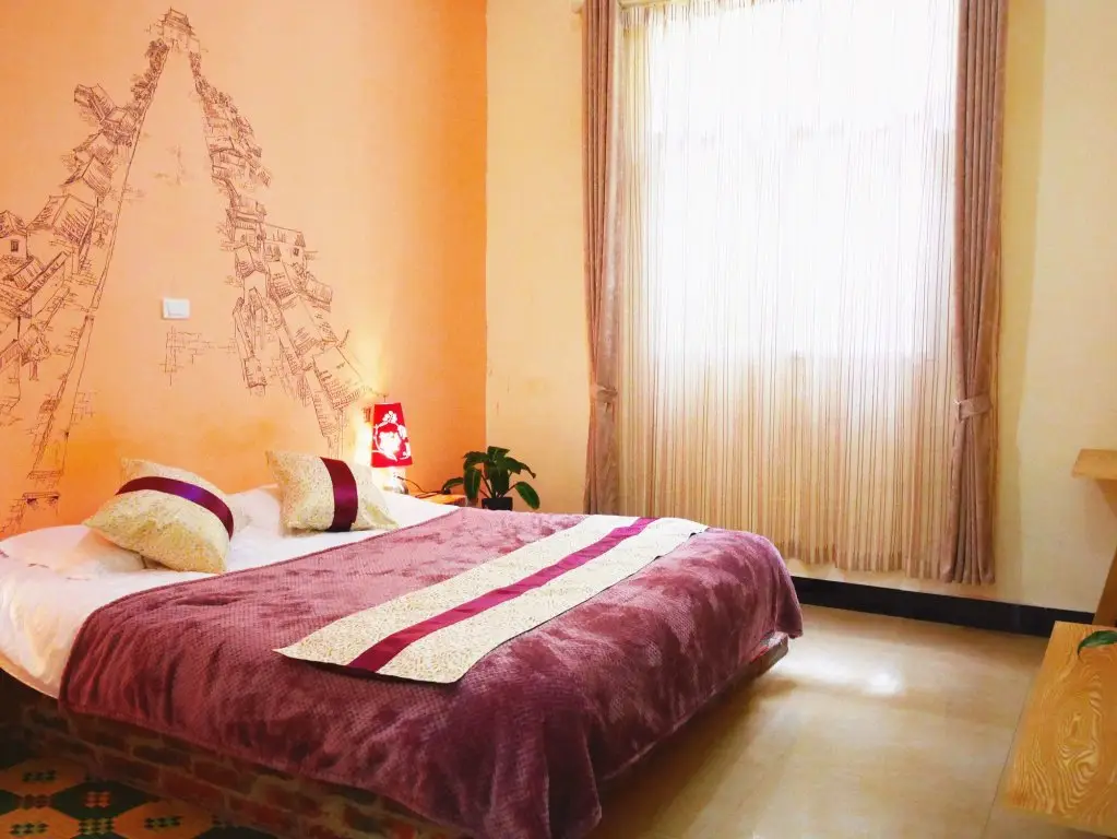 Дали: Dali Five Elements Hostel