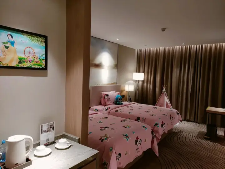 Шанхай: Shanghai Leisure Hotel