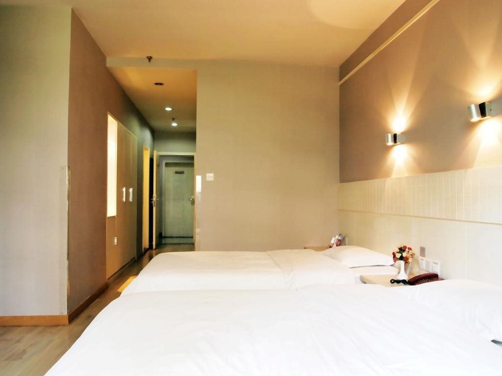 Чунцин: Chongqing Linjiang Inn