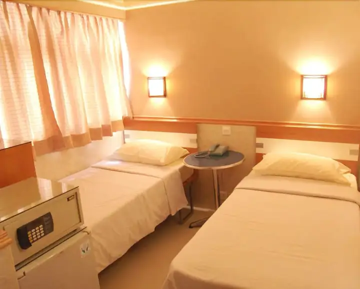 Гонконг: Rent-a-Room Hong Kong