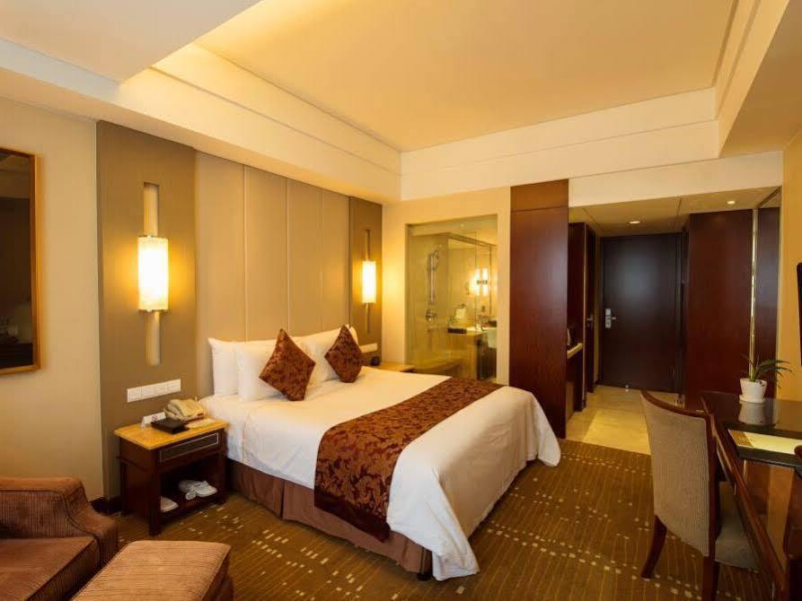 Шанхай: Shanghai Yuehua Hotel