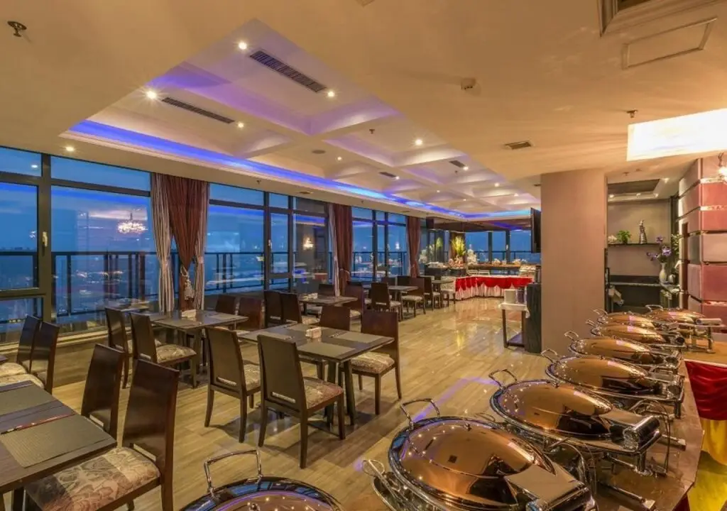 Циньхуандао: Peninsula Season Hotel Apartment
