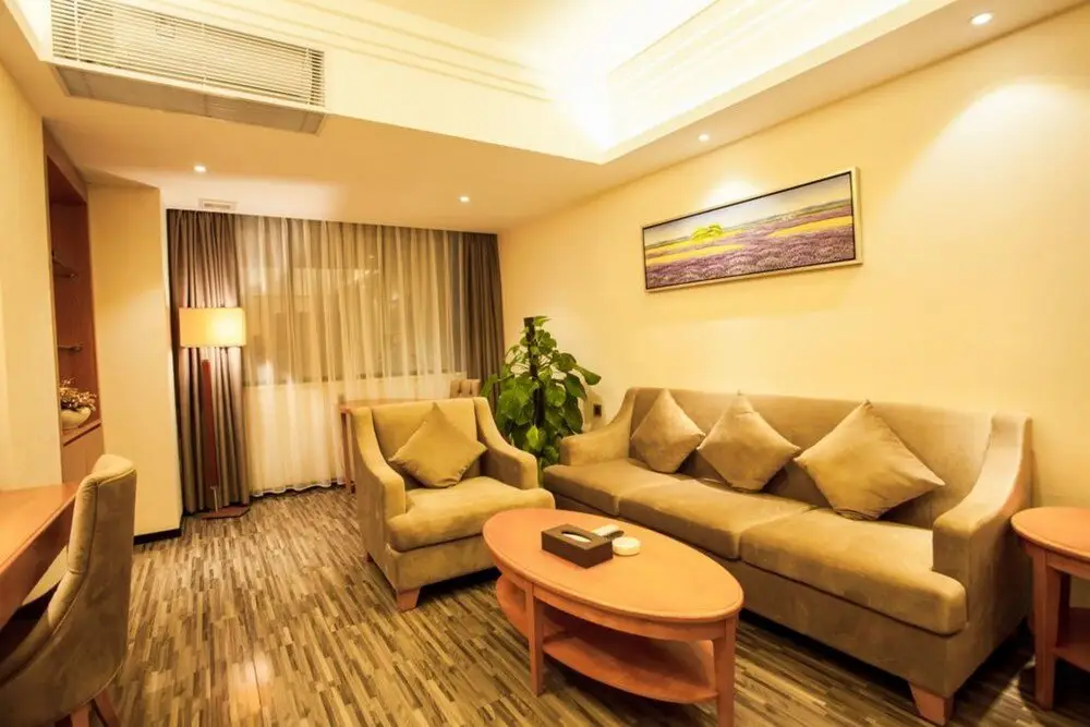 Шэньчжэнь: Xinjiayuan Hotel