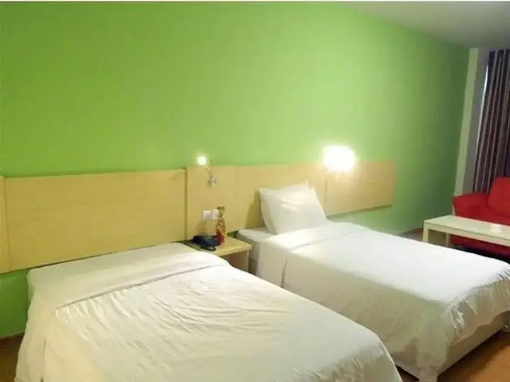 Дунгуань: Bicamei Express Inn Humen