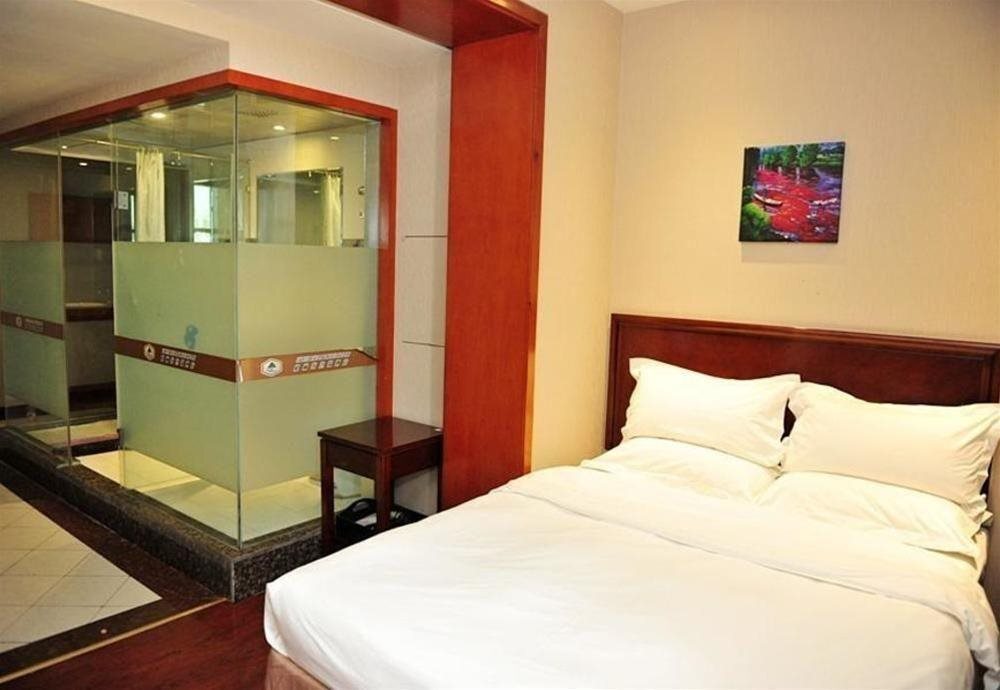 Taiyuan Green Sean Hotel Chain — фото 1
