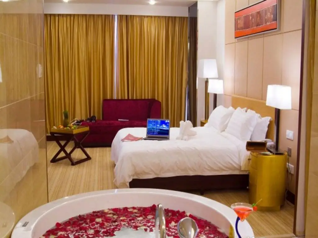 Хайкоу: Hainan Wanlilong Business Hotel
