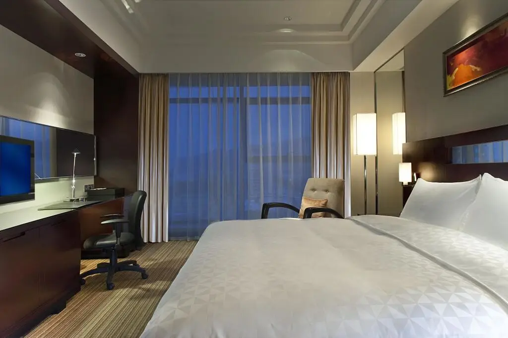 Ляньюньган: Ramada Plaza Lianyungang
