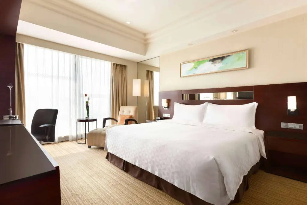 Ляньюньган: Ramada Plaza Lianyungang