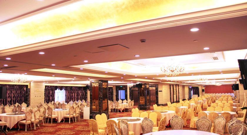 Шанхай: Shanghai Jinfeng International Hotel