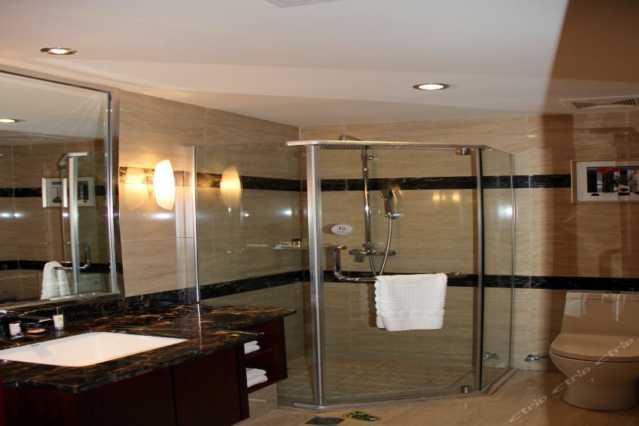 Шанхай: Shanghai Jinfeng International Hotel