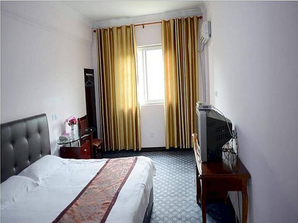 Шанхай: Shanghai Huazhouyuan Hotel
