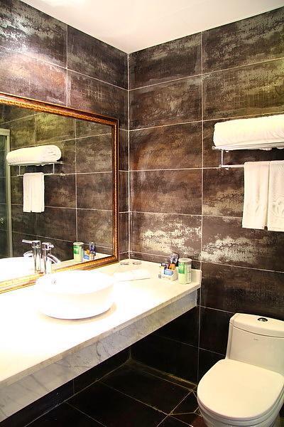 Хэфэй: Xin Gui Du Entertainment Hotel