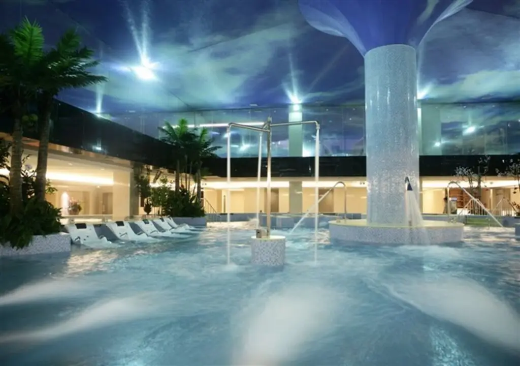 Пекин: Hot Spring Hotel