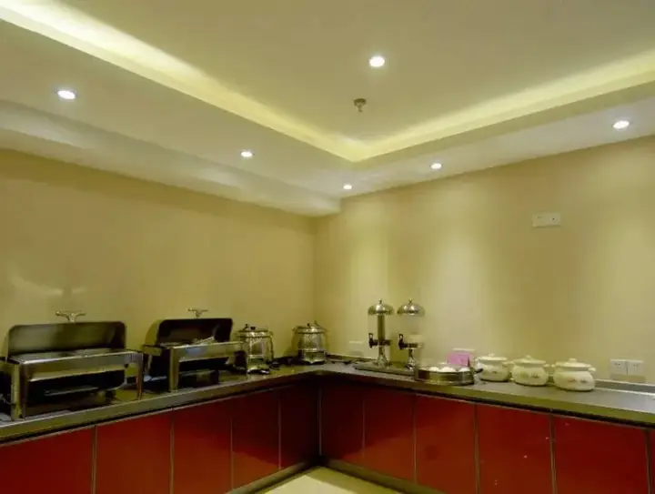 Цзинань: Greentree Inn Shandong Taian Wanda Plaza Bus Stati