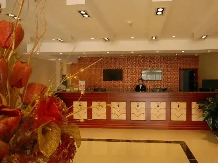 Цзинань: Greentree Inn Shandong Taian Wanda Plaza Bus Stati