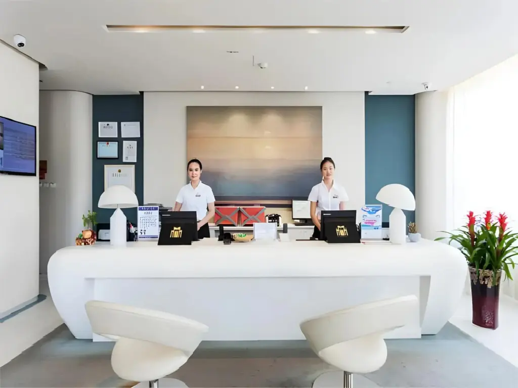 Циндао: Jinjiang Metropolo Hotel - Qingdao Chengyang District Government