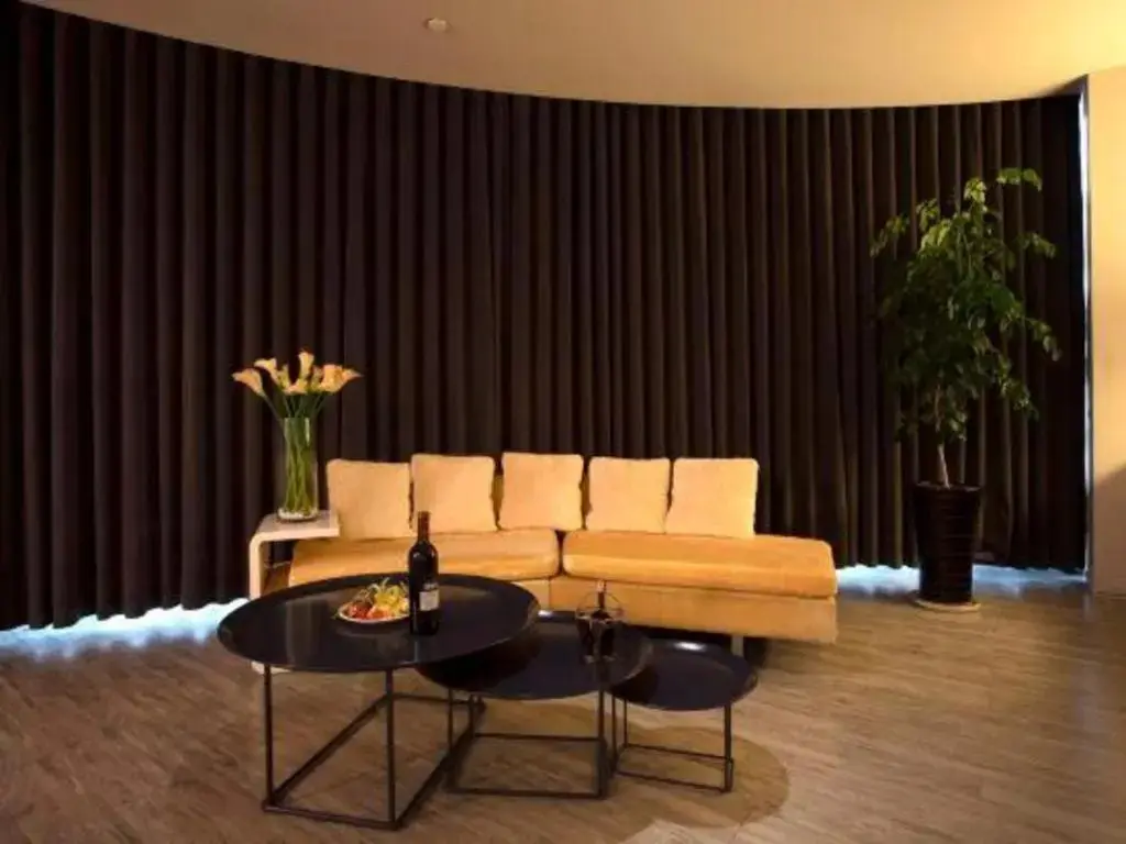 Циндао: Jinjiang Metropolo Hotel - Qingdao Chengyang District Government