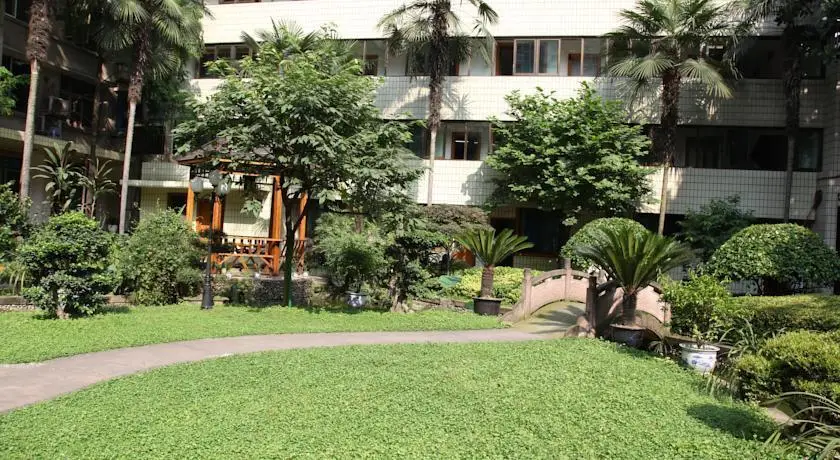 Chengdu Garden Hotel — фото 1