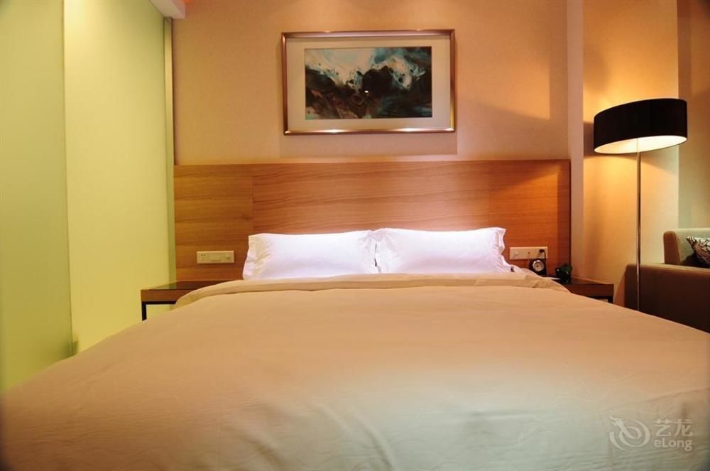 Ухань: Wuhan Yuntai 6 Plus 1 Hotel