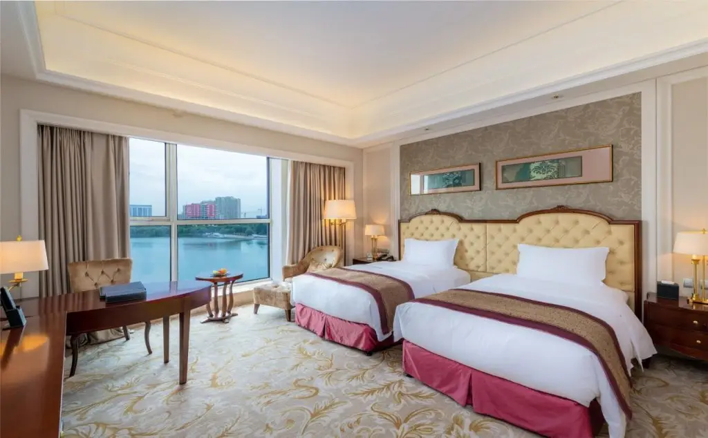 Таншань: Grand Metropark Guofeng Hotel Tangshan