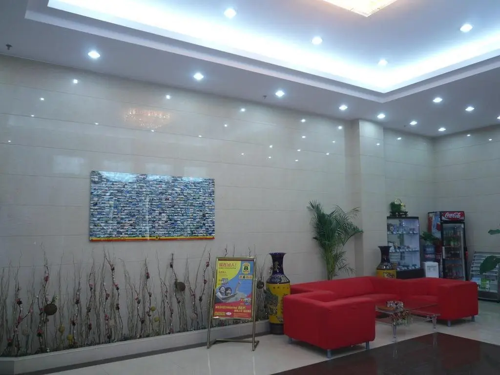 Super 8 Hotel Bengbu Railway Station — фото 1