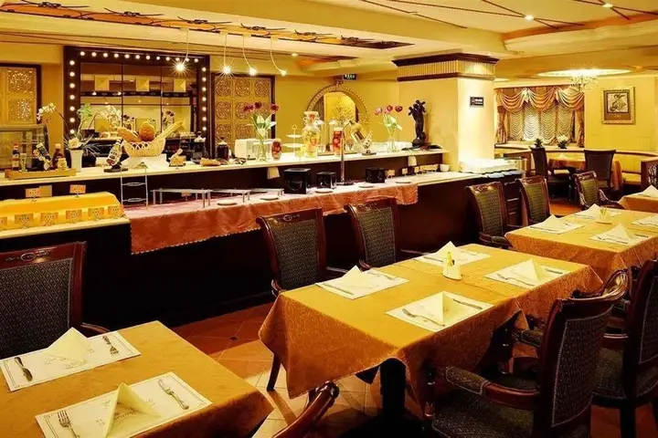 Шанхай: Shanghai Sovereign Hotel