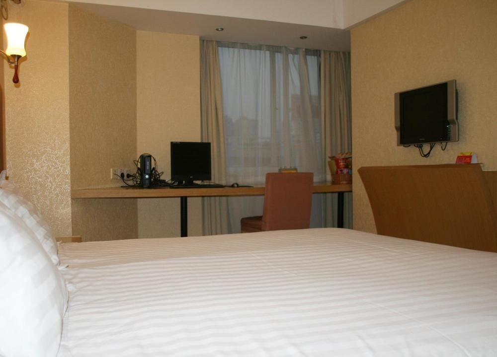 Нинбо: Super 8 Hotel Ningbo Zhaohui