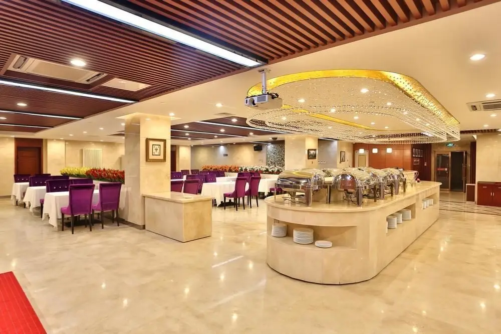 Циндао: Jin Hong Sea View Holiday Hotel