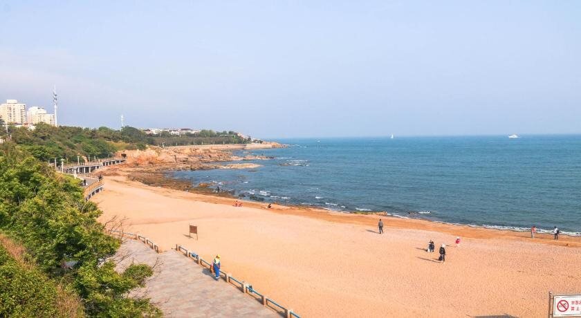 Циндао: Jin Hong Sea View Holiday Hotel