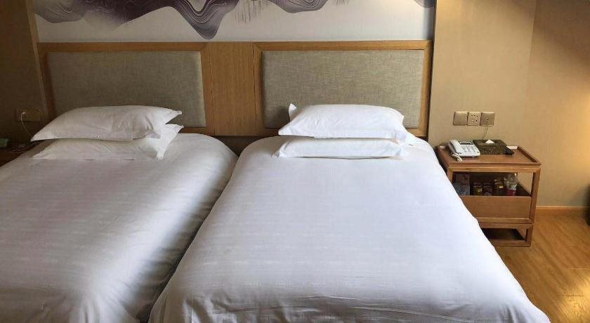 Иу: Tai Di Fashion Hotel