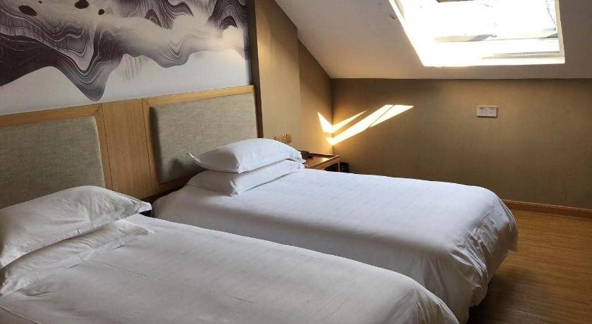 Иу: Tai Di Fashion Hotel