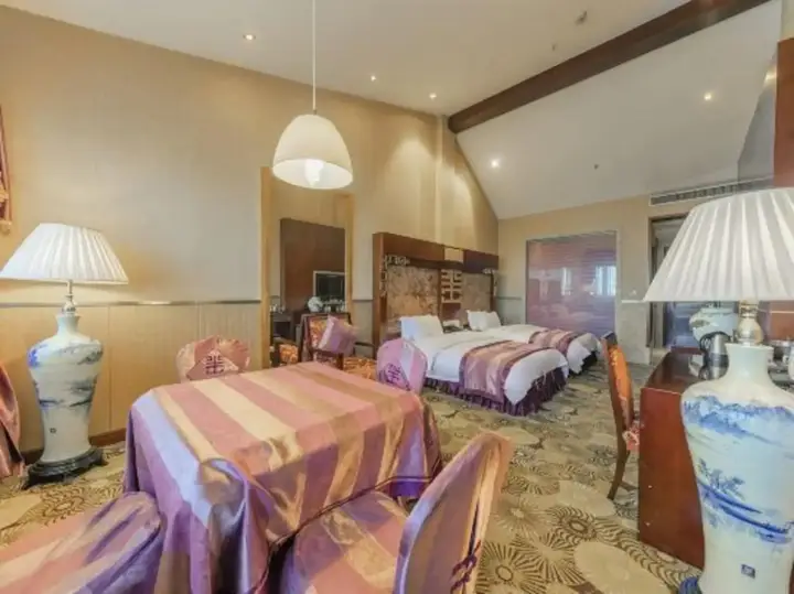 Чунцин: Taoran Hillseides Hotel