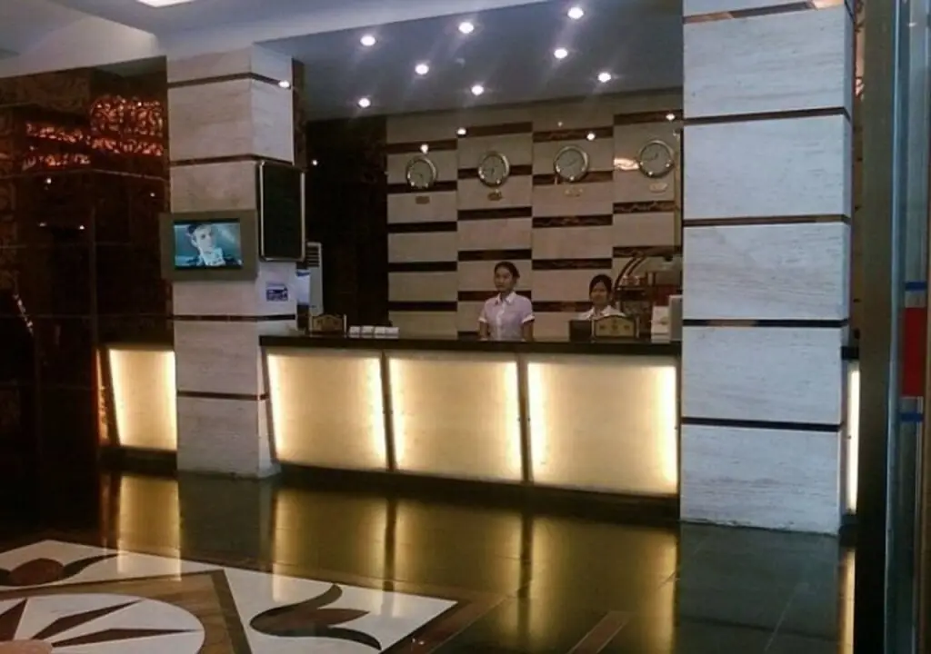 Шэньчжэнь: New World Hotel