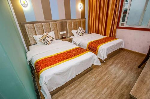 Чэнду: Yuhang Business Hotel