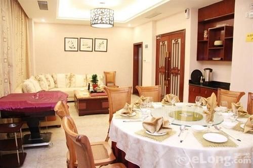 Шэньчжэнь: Shenzhen Jincheng Hotel