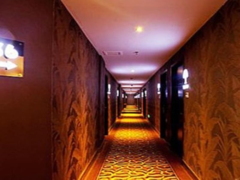 Шэньчжэнь: Shenzhen Luohu Art Hotel, Dongmen Shopping Center