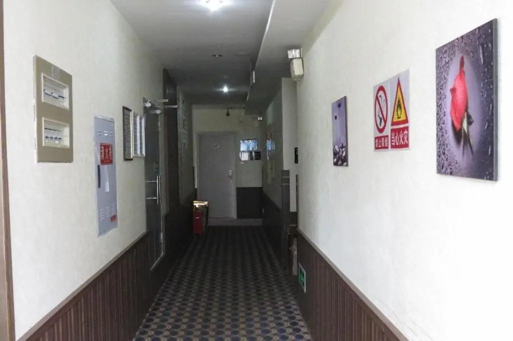 Чэнду: Deshidun Hotel Cheng Du