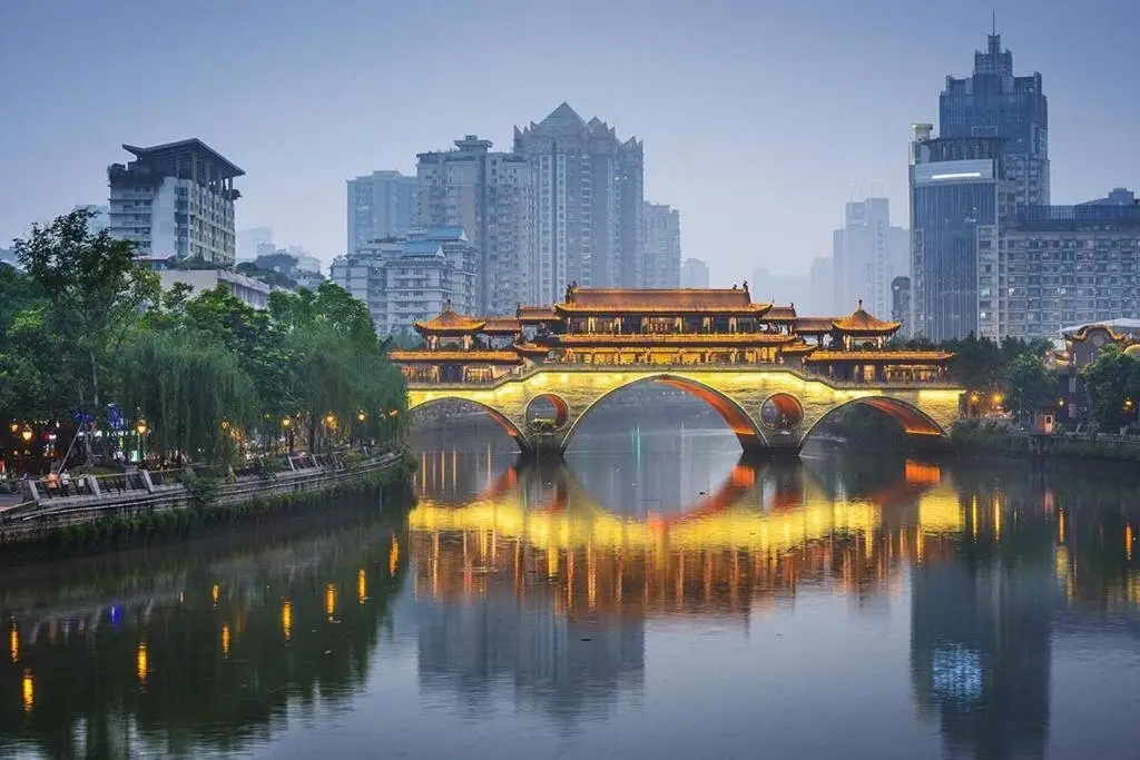 Чэнду: Deshidun Hotel Cheng Du