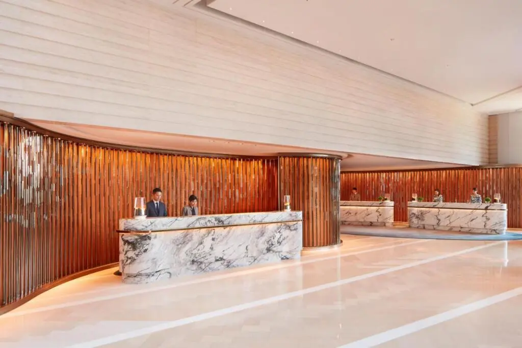 Гонконг: Four Seasons Hotel Hong Kong