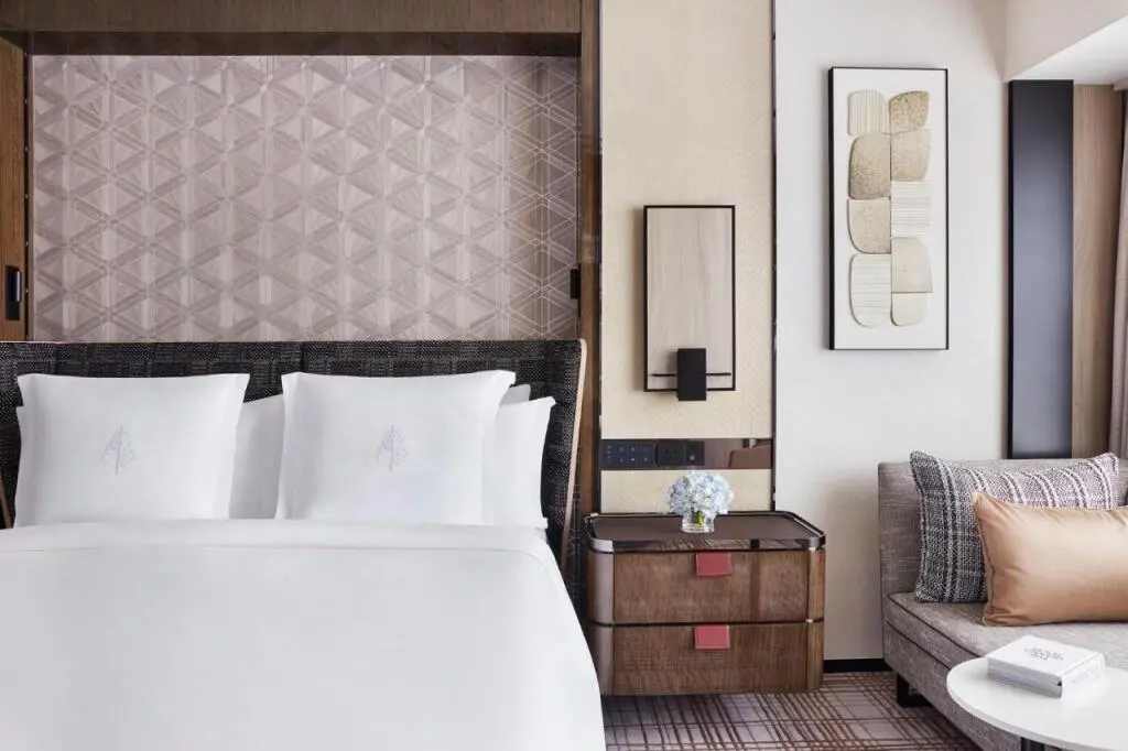 Гонконг: Four Seasons Hotel Hong Kong