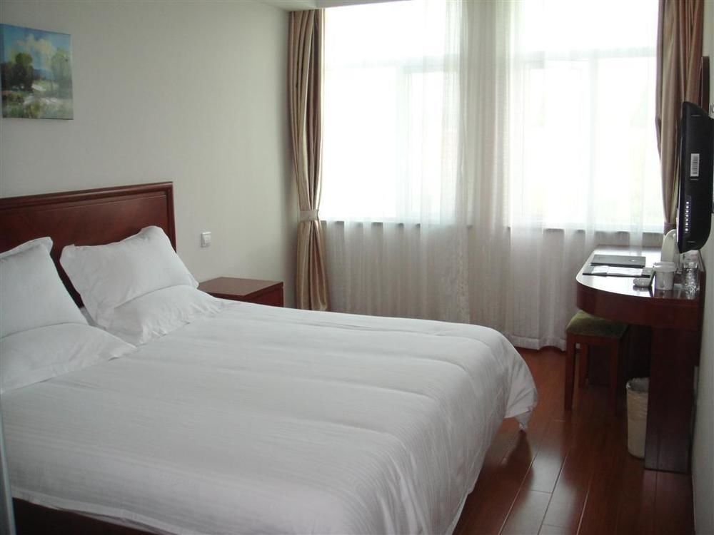 Шанхай: Greentree Inn Shanghai Pudong Airport Chuansha Express Hotel