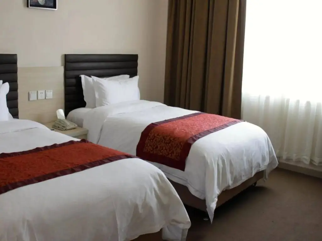 Циндао: Days Inn Frontier Qingdao Airport