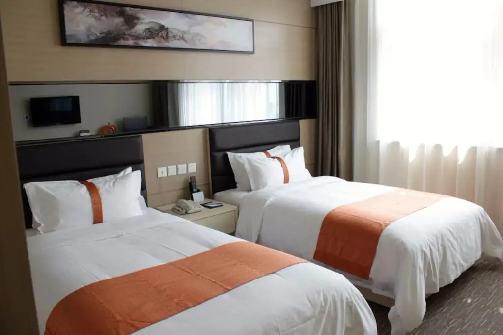 Циндао: Days Inn Frontier Qingdao Airport