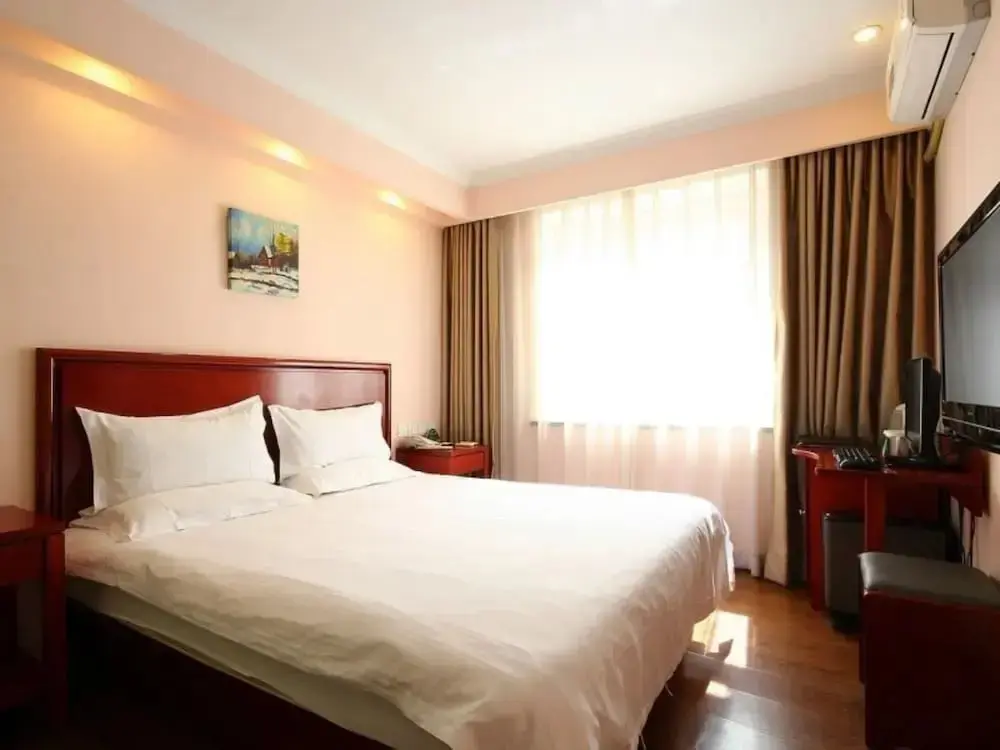 Пекин: GreenTree Inn Beijing Haidian District Xueyuan Road Wudaokou Subway Station Business Hotel