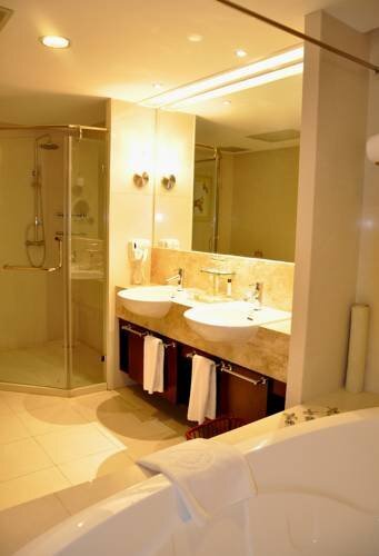Пекин: HNA Grand Hotel Shijingshan Beijing