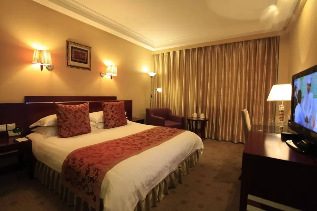 Циндао: Overseas Chinese International Hotel
