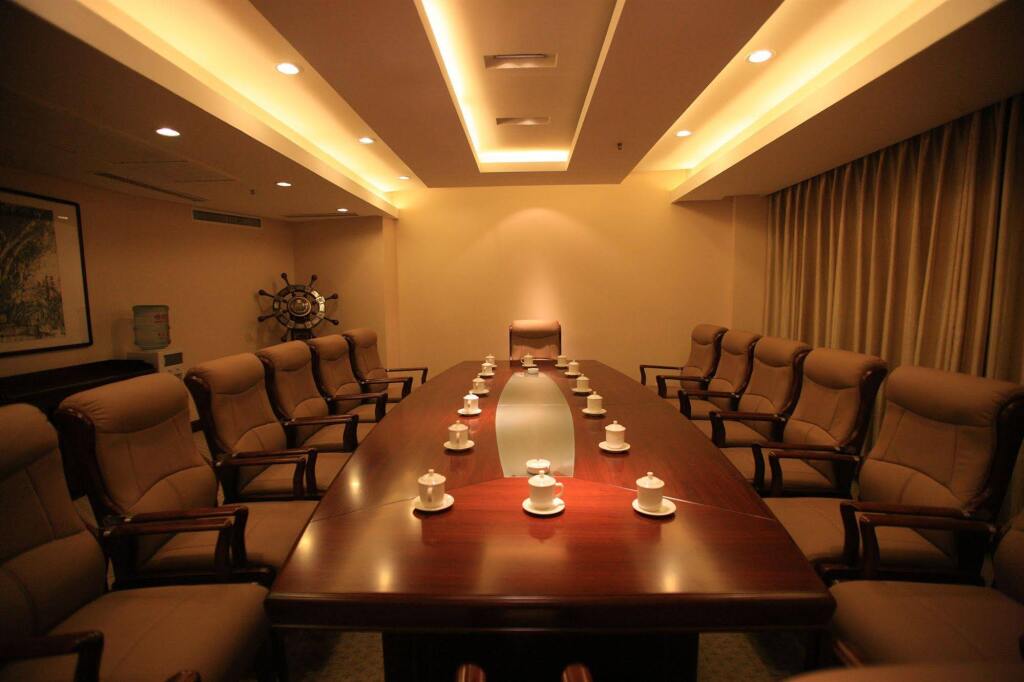 Циндао: Overseas Chinese International Hotel