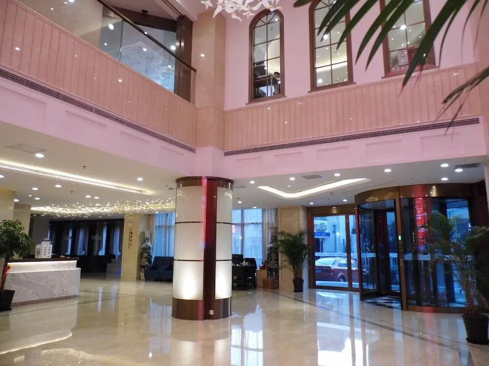 Шанхай: Hongluyuan Ningjiang Grand Hotel