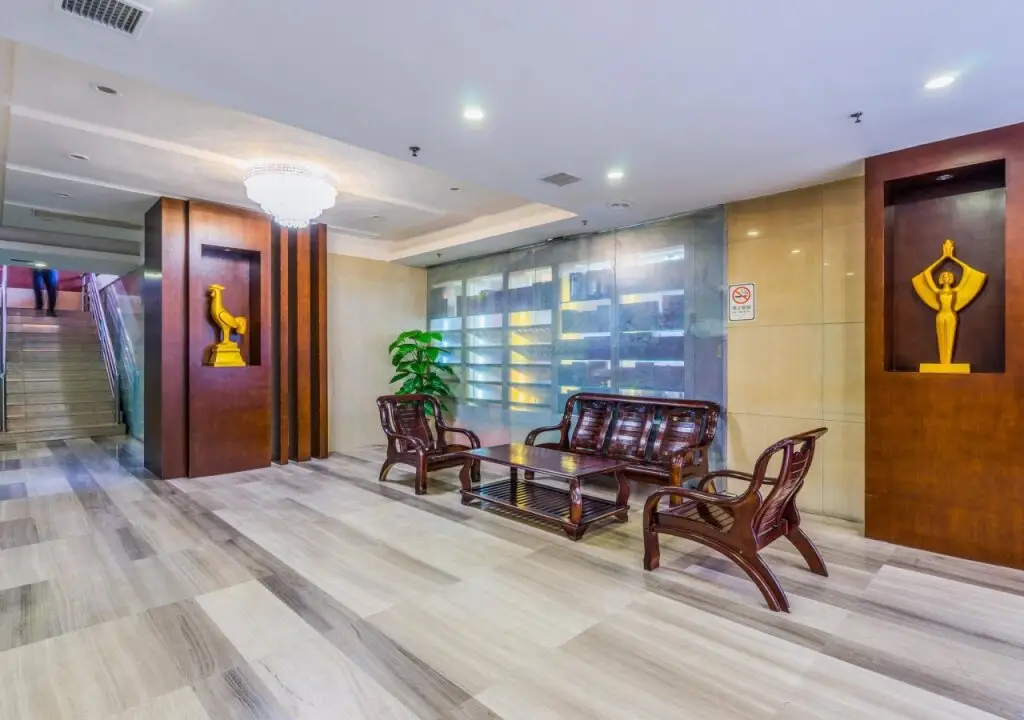 Гуанчжоу: Movie Star Hotel
